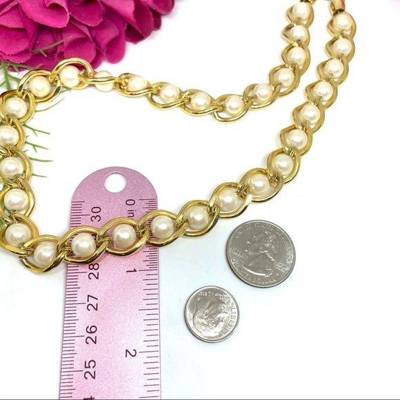 VINTAGE⚜️Golden Cultured Faux Pearl Chain Link Necklace - Picture 7 of 7
